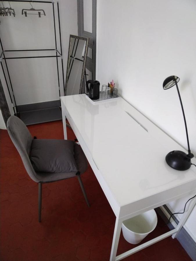 Quartier Des Createurs "La Plaine Cours Julien" Chambre Privee Dans Appartement Menage Frequent Des Parties Commune Marseille Exteriér fotografie
